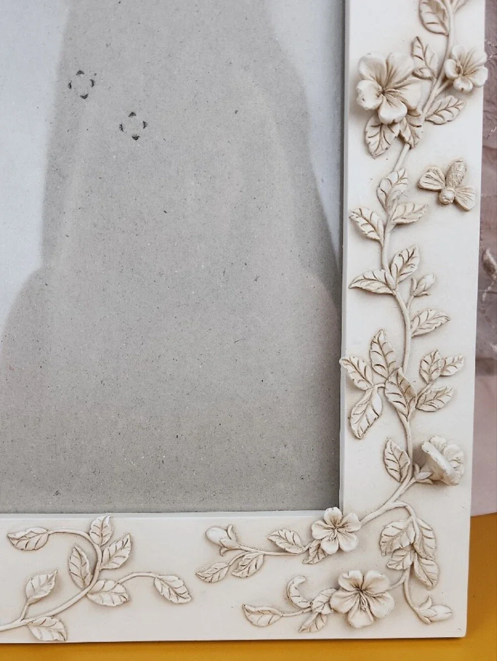Home Accents Ivory Floral Embossed Photo Frame